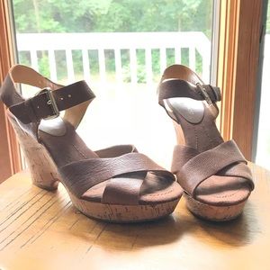Nine West leather wedge sandals size 6